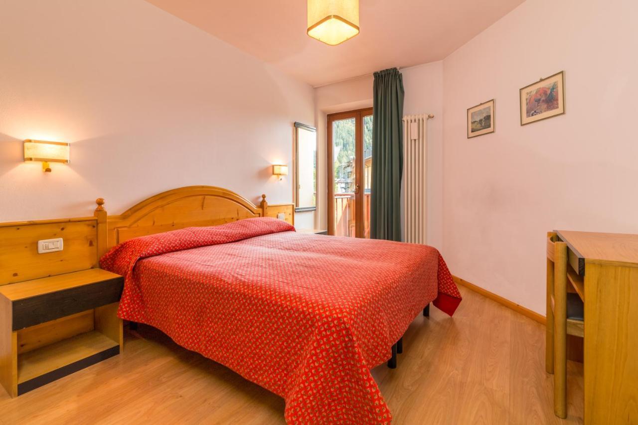 Hotel Bonapace ***S Madonna Kültér fotó